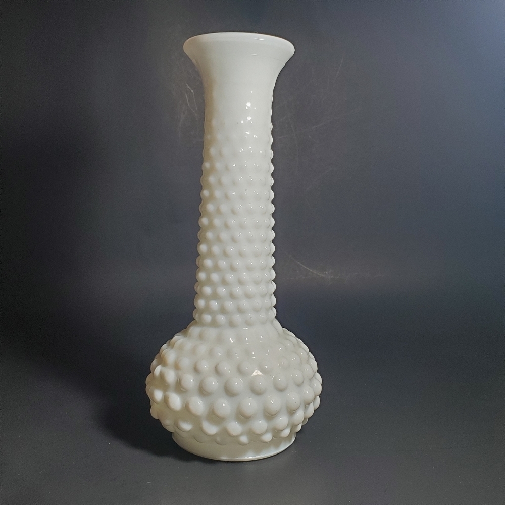 Vintage Hobnail Milk Glass Wht Bud Vase EO Brody Co USA Cottage Core MCM EUC